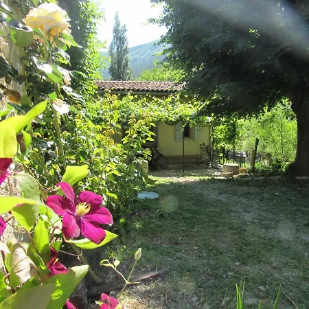 Le Moulin Bed & Breakfast *