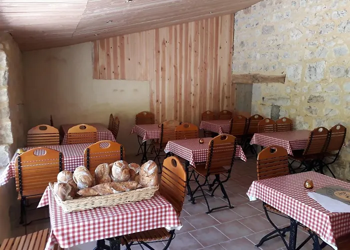 Le Moulin De Bed & Breakfast Pradelle