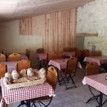 Le Moulin De Bed & Breakfast Pradelle